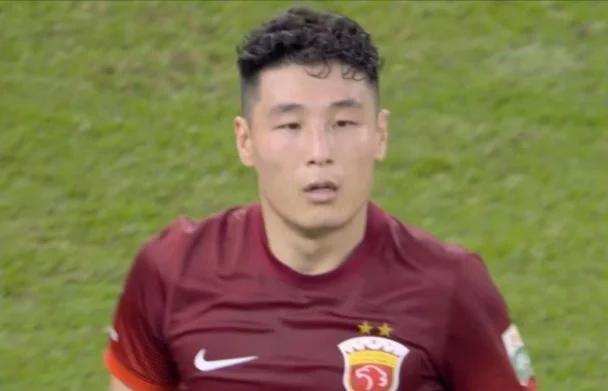武磊再度上演帽子戏法，梅西后防线成筛子！的简单介绍